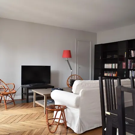 Spacious 1 Bedroom In 17th Appartamento *